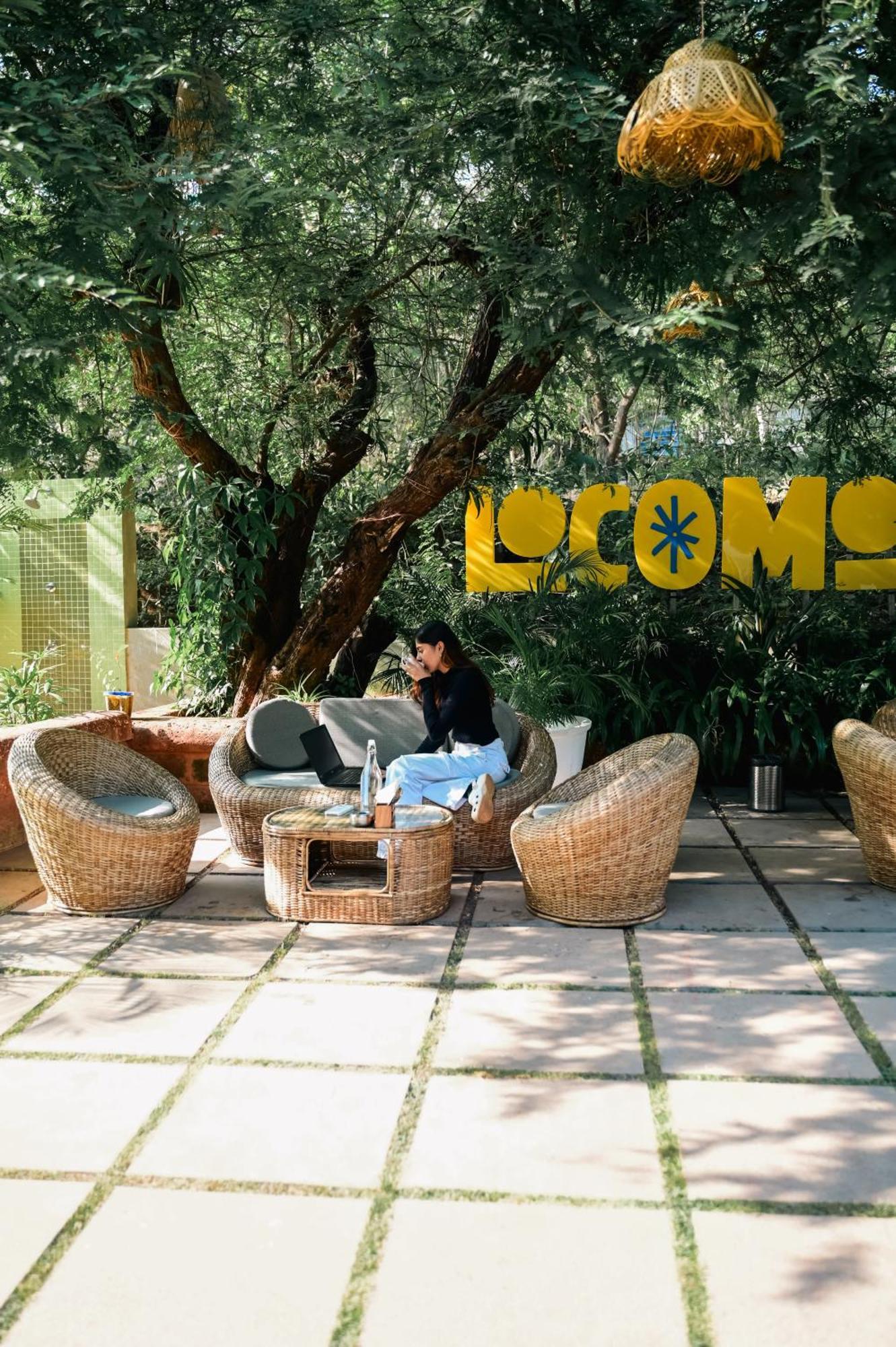 Locomo Boutique, Morjim - Stay Work Eat מראה חיצוני תמונה