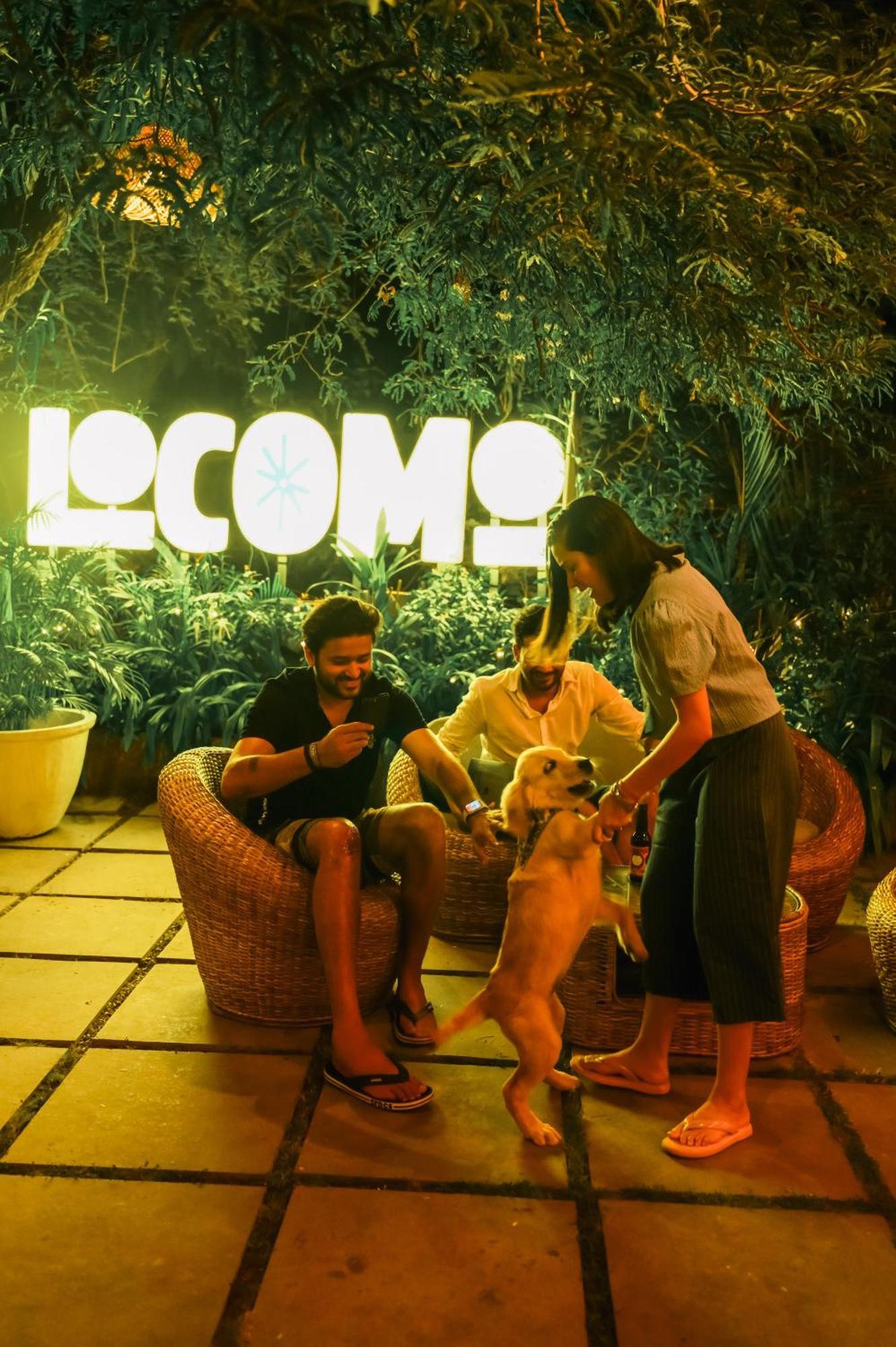 Locomo Boutique, Morjim - Stay Work Eat מראה חיצוני תמונה