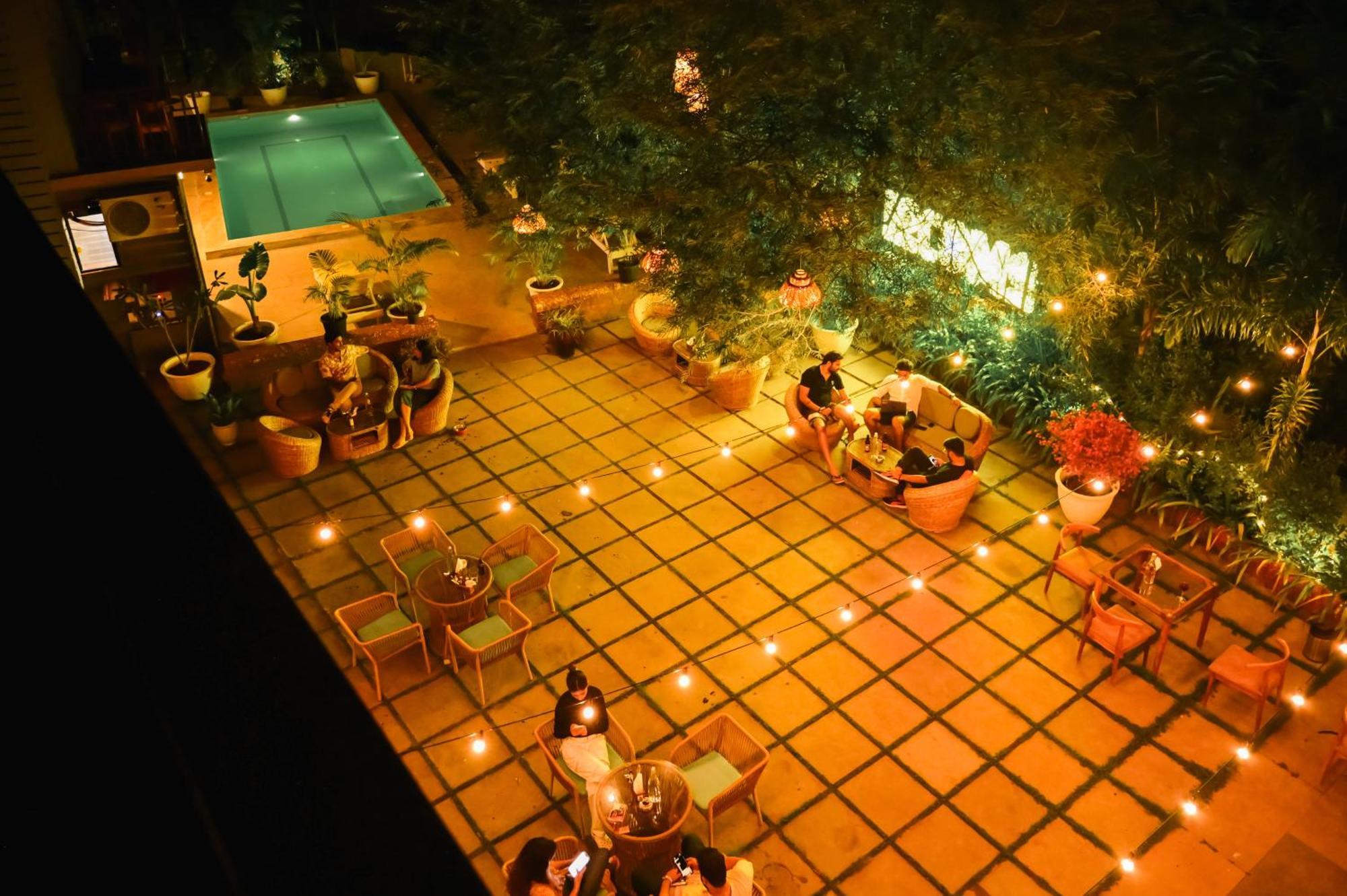 Locomo Boutique, Morjim - Stay Work Eat מראה חיצוני תמונה
