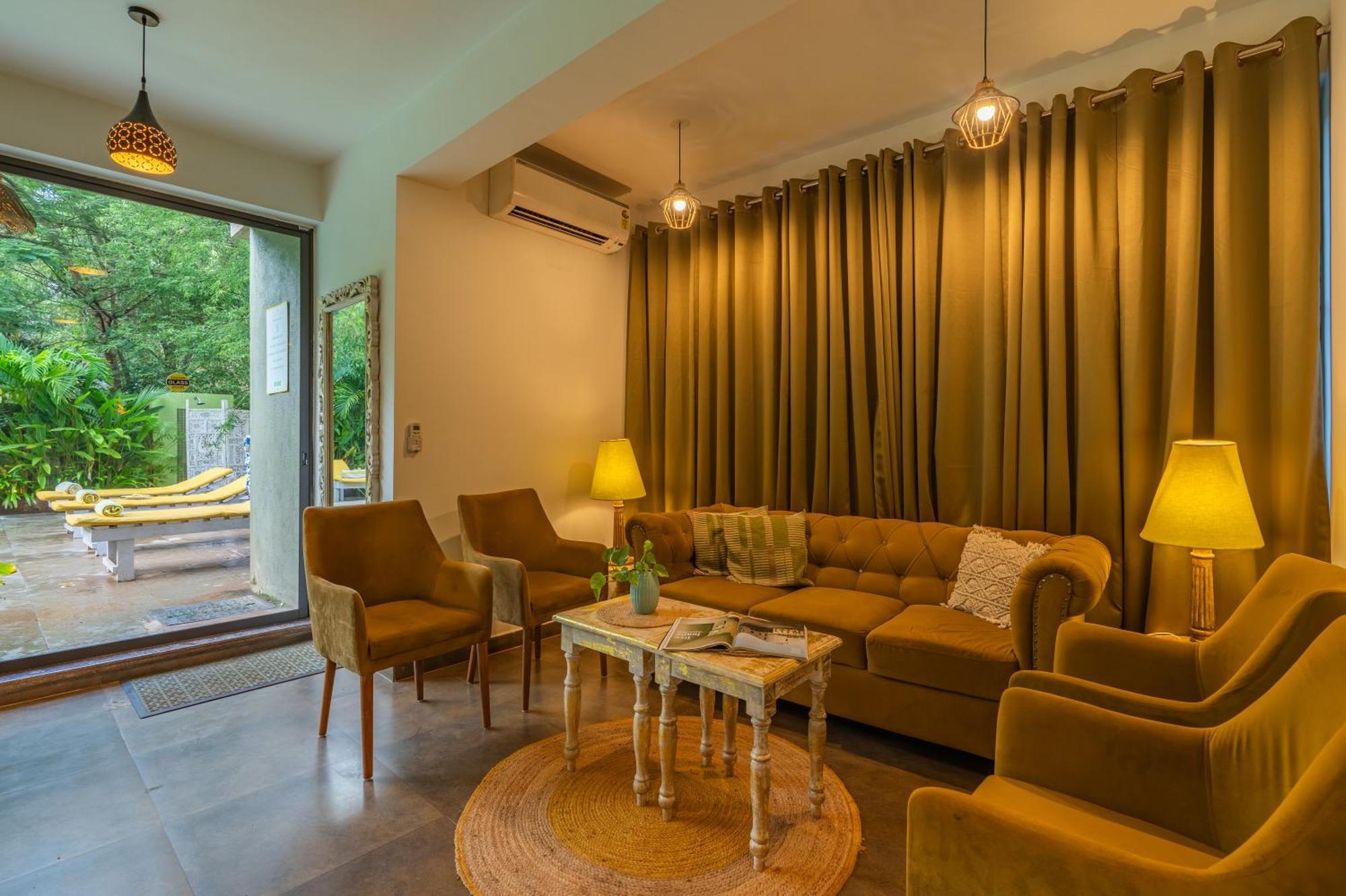 Locomo Boutique, Morjim - Stay Work Eat מראה חיצוני תמונה