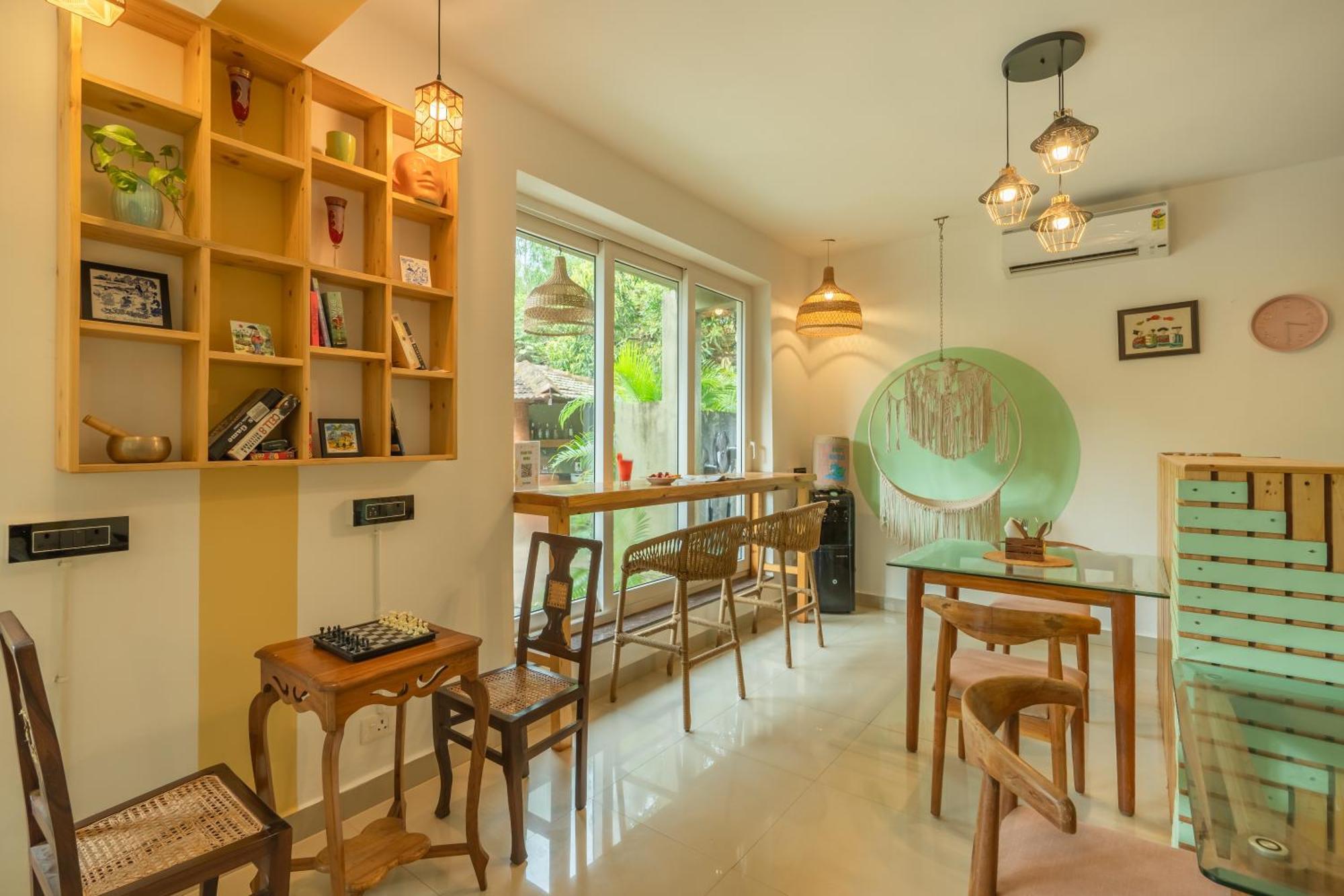 Locomo Boutique, Morjim - Stay Work Eat מראה חיצוני תמונה